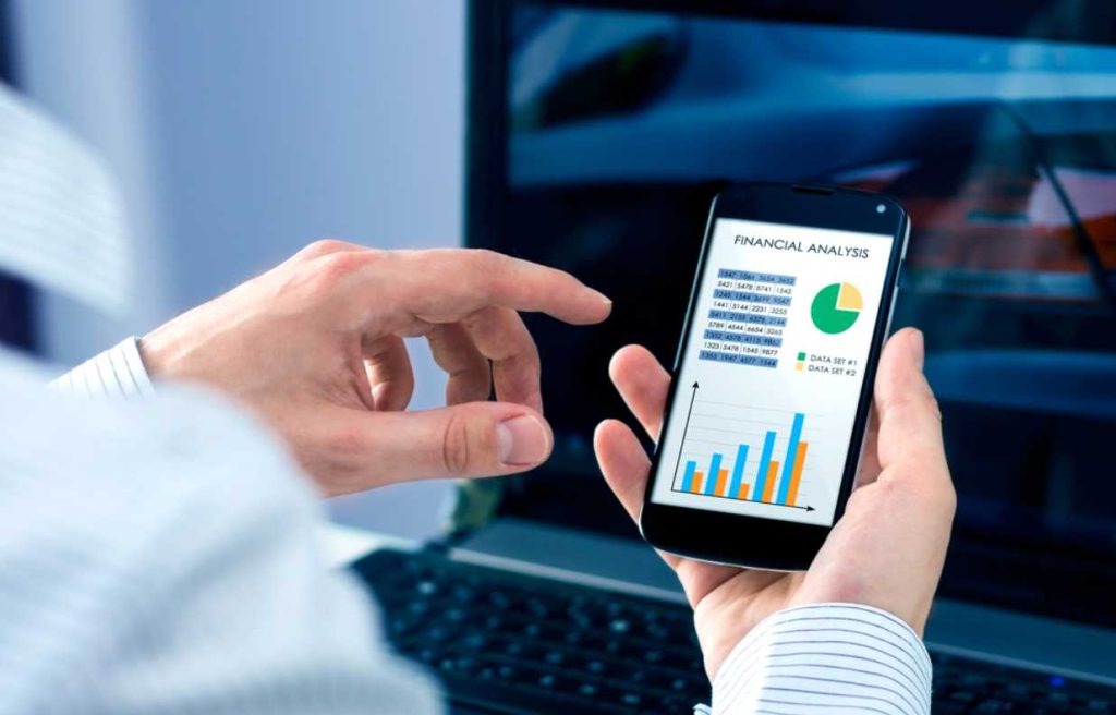 Read more about the article How To Optimize Your Business With Mobile Apps